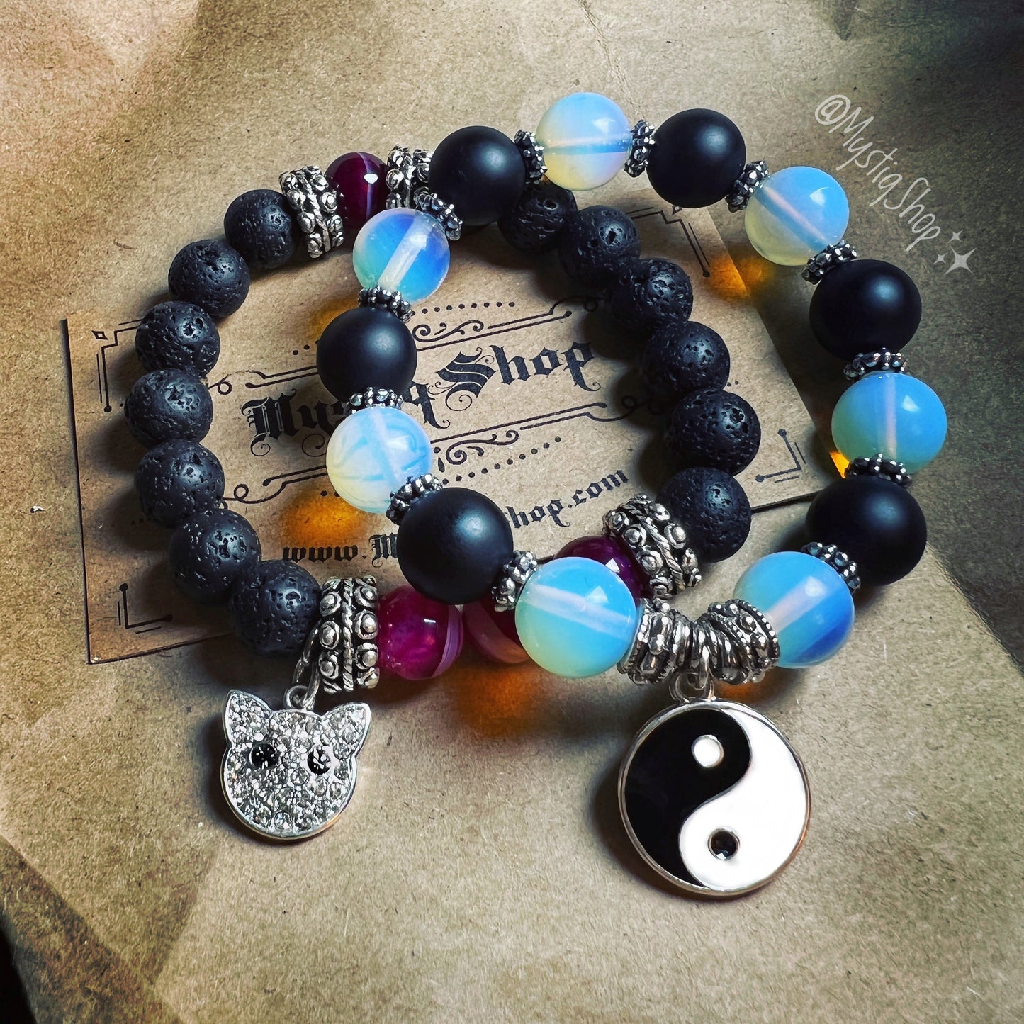 ✨YIN YANG OPALITE & ONYX BRACELET✨