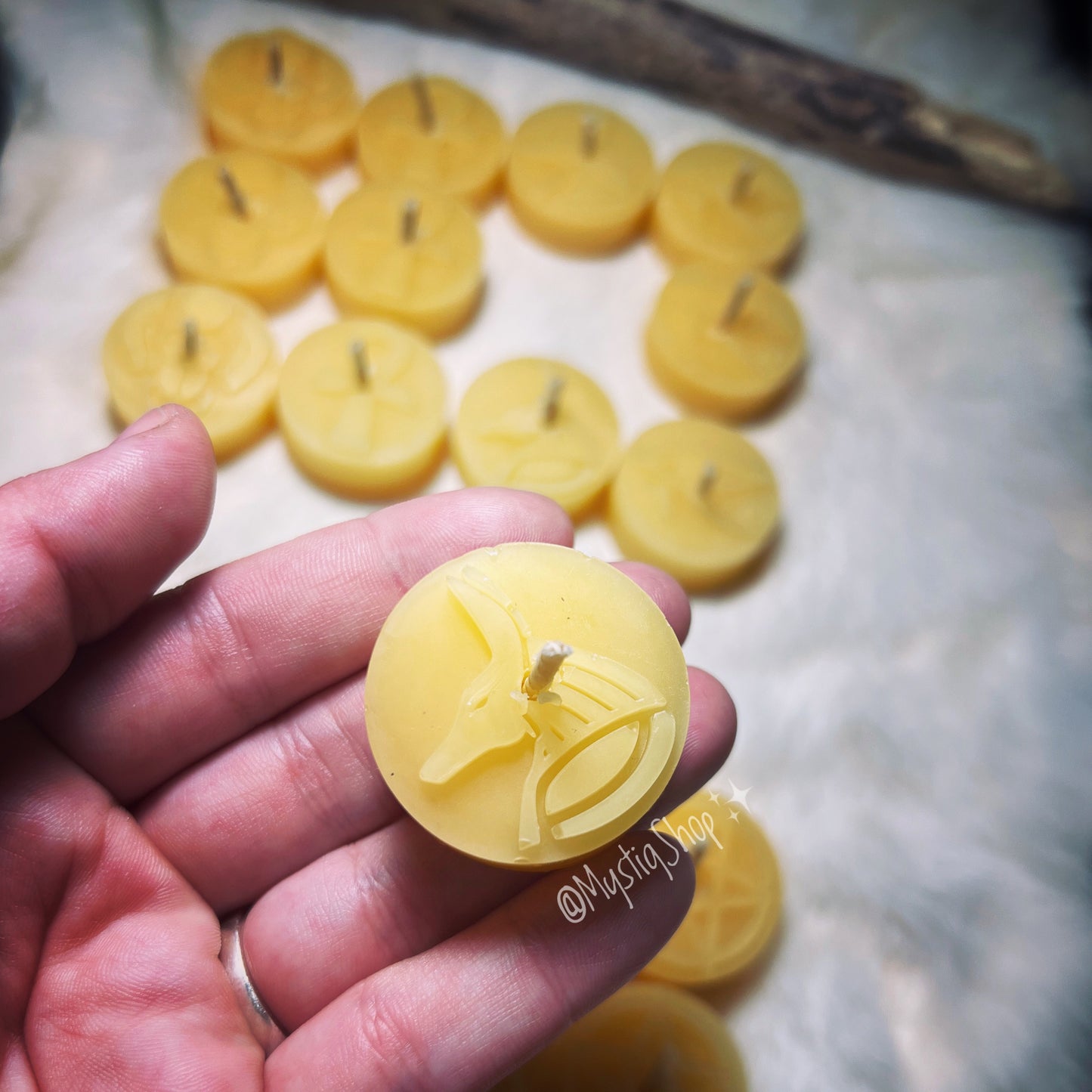 🕯Mystiq Tealights Beeswax Candles