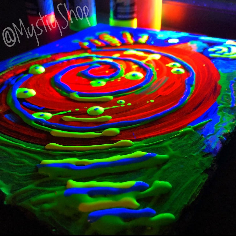 UV Painting: "Playful Vibe"