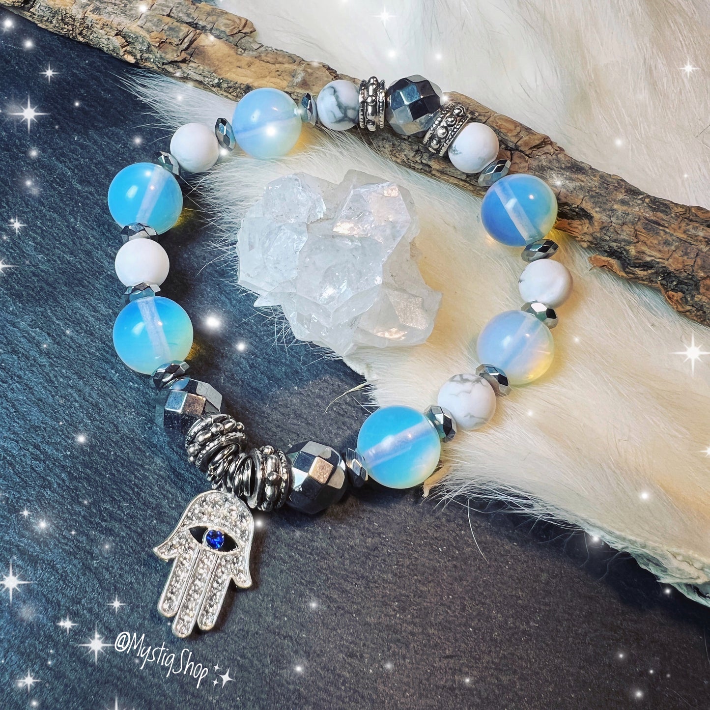 ✨DECADENT PURITY HAMSA BRACELET✨