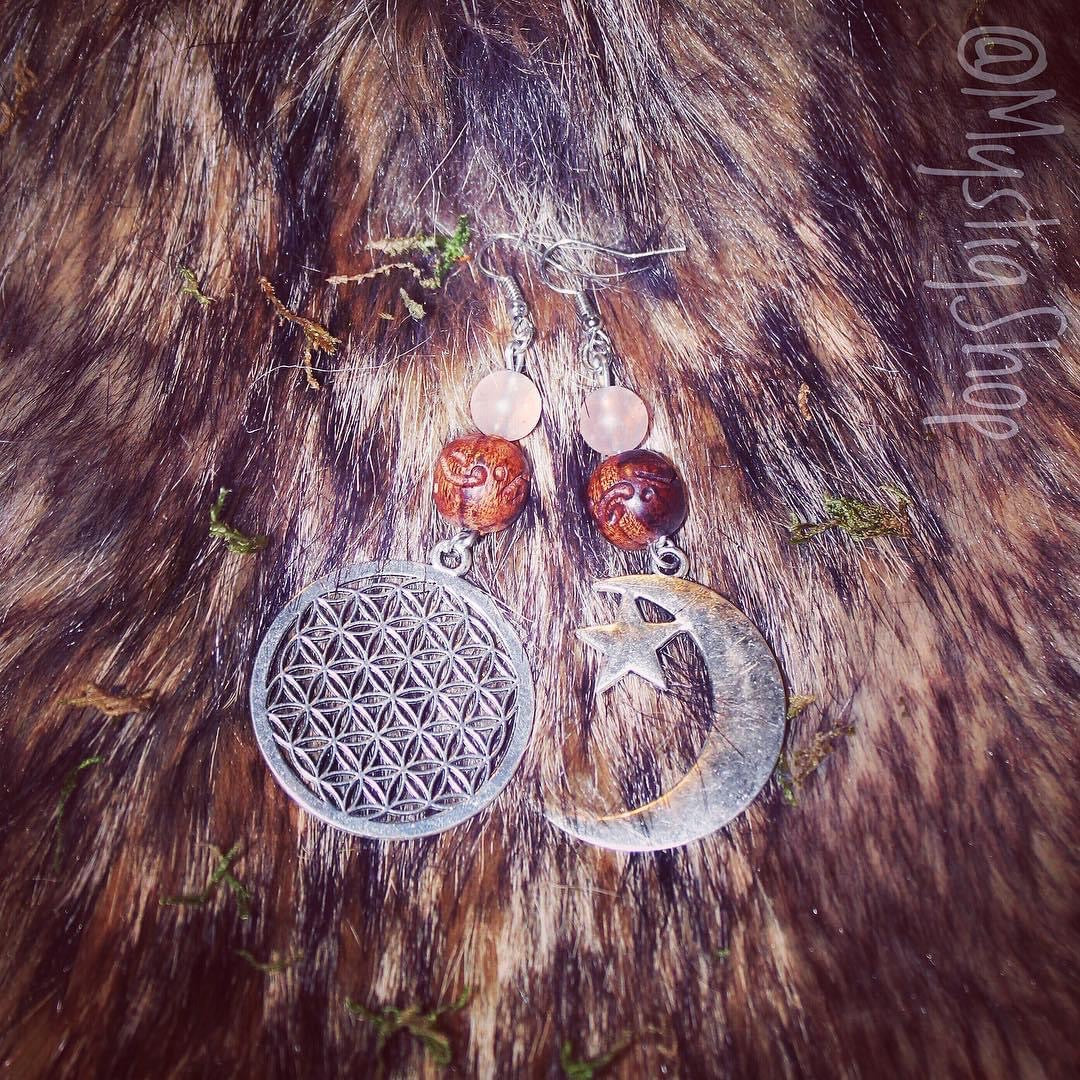 🌙Mismatched Moon and FlowerOfLife Earrings